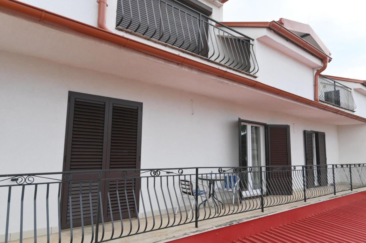 Antonio Apartments Rijeka Buitenkant foto